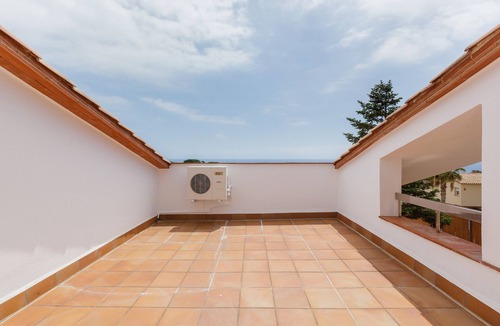 Canet de Mar House | Holiday Home 'Villa Grau' with Sea View, Wi-Fi and Air Conditioning