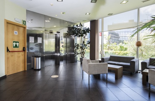 Sant Cugat del Valles Hotel | Holiday Inn Express Barcelona - Sant Cugat by IHG