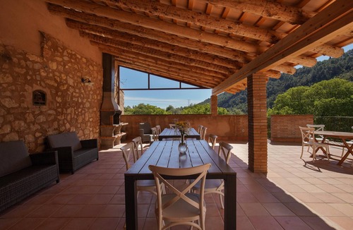 Orpi Apartment | Homerez - Welcoming apartment in Orpí with pool