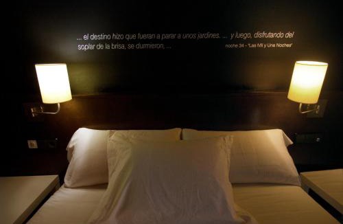 Badalona House | Hostal Badaloní