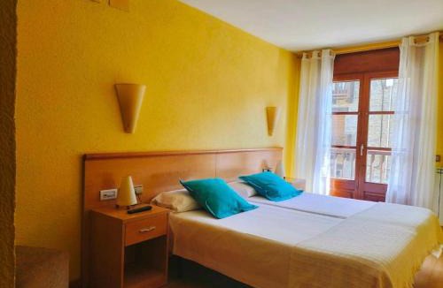 Cantonigros House | Hostal Cabrerès
