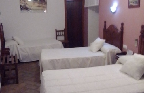 Carmona Hostel | Hostal Comercio