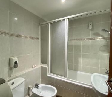 Cardedeu House | HOSTAL GALICIA CARDEDEU
