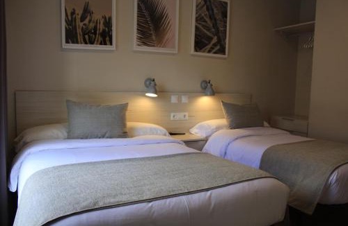 Sabadell House | Hostal La Romànica