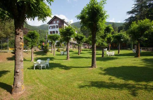 Castellar de N'hug House | Hostal Les Fonts