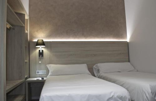 Sant Joan de Vilatorrada House | Hostal Soler