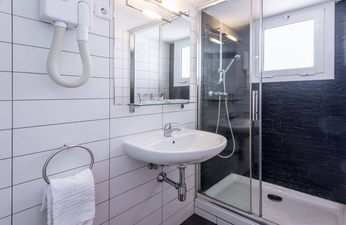 Badalona House | Hostal Solimar
