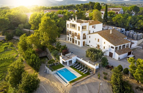 Sant Marcal Bed & Breakfast | Hotel Boutique Bolet Casa Modernista
