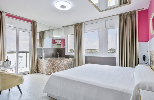 Granollers Hotel | Hotel H