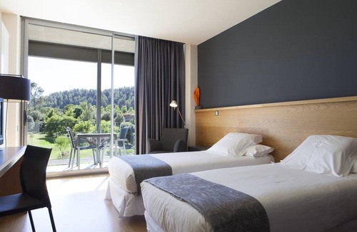 Sant Fruitos de Bages Hotel | Hotel Món Sant Benet