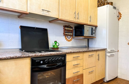 Sant Cebria de Vallalta Ski Chalet | House for 10 people with private pool, barbecue and free Wi-Fi