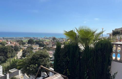 Santa Susanna House | House with ocean and mountain views