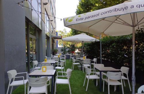 Mollet del Valles Hotel | Ibis Barcelona Mollet