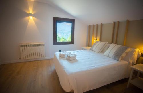 Saldes Hotel | L'indret del Pedraforca Adults Only
