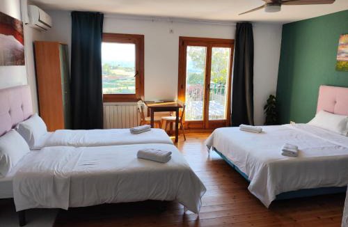 Castellbisbal House | L'Olivera Casa Rural