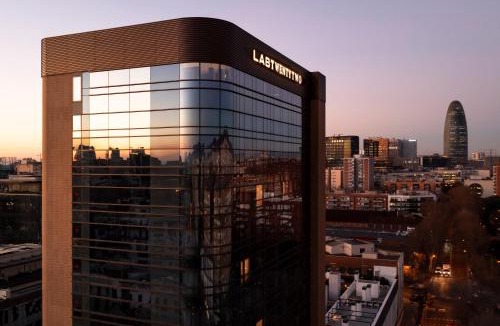 Sant Marti Hotel | Labtwentytwo Barcelona, a Tribute Portfolio Hotel