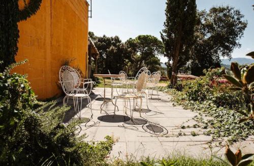 Tordera House | LAS GLICINIAS casa rural en el campo