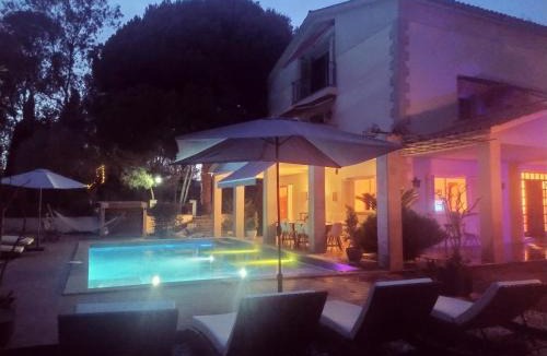Piera Villa | Les Canyes Cottage, Private Villa Resort