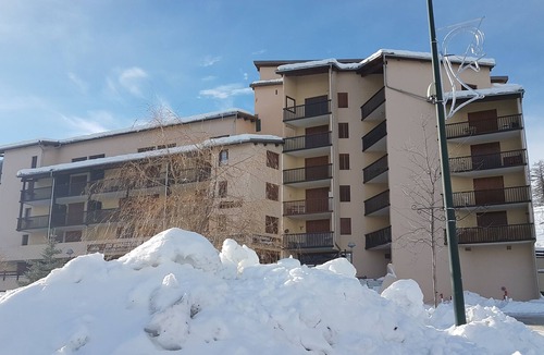 Le Super-Sauze Apartment | Les Cimes, my studio in the mountains super sauze 04400 barcelonnette)
