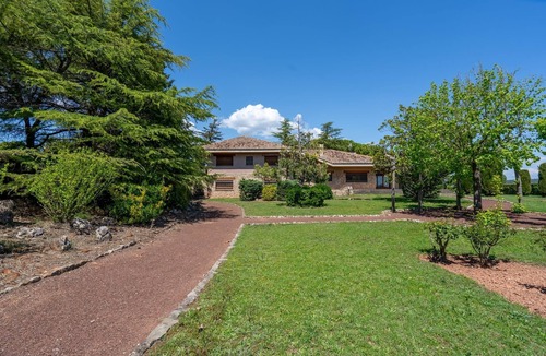 Santpedor Apartment | Lodging Apartments Villa el Racó