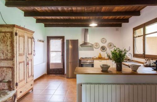 Tordera House | LOS TILOS Casa rural en el campo.