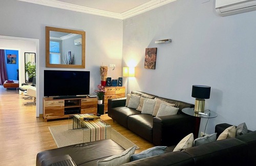 L'Antiga Esquerra de l'Eixample Apartment | Luxurious, spacious and modern apartment in a superb central location.