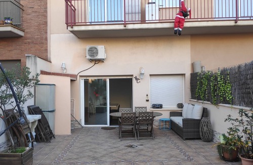 Sant Feliu de Llobregat Apartment | Magnificent apartment with a large patio. 30 minutes from the center of Barcelona.