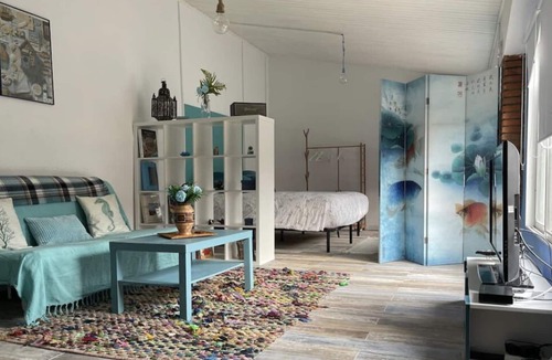 Vallromanes House | Magnificent Raconet blau near the Circuit of Catalonia