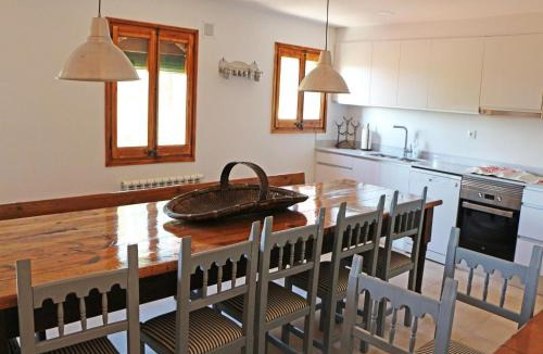 Castellnou de Bages House | Mansion in Castellnou near Pedraforca Mountains