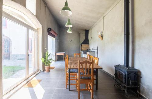 San Martin Sarroca House | Mansion in St Martí with Vineyards & Garden