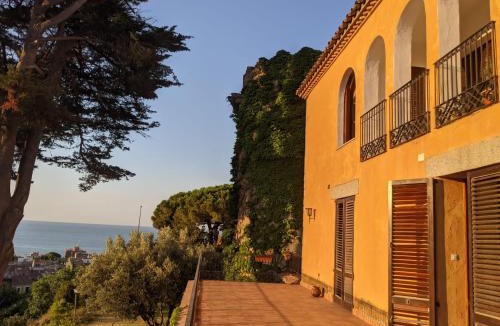 Caldes d'Estrac Villa | Medieval tower & villa by the sea