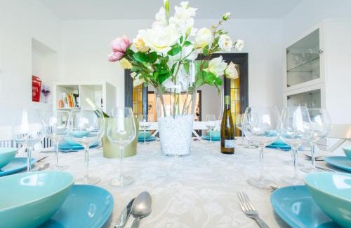 Alella House | Mediterranean heaven with sea views