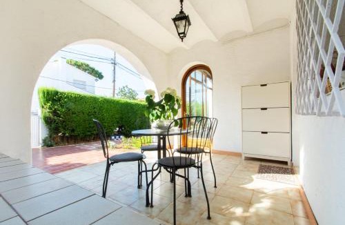 Alella House | Mediterranean heaven with sea views
