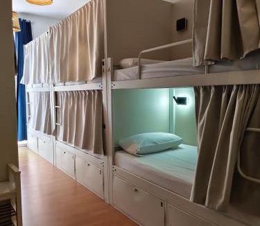 Dreta de l'Eixample Hostel | Mediterranean Hostel Barcelona
