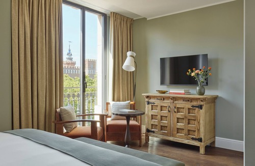 Sant Pere Hotel | Miiro Borneta