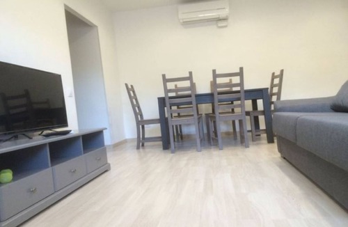 el Bon Pastor Apartment | Modern 2-BdRm Apart. in fabulous Barcelona with WiFi, AC, Big TV, dishwasher +!