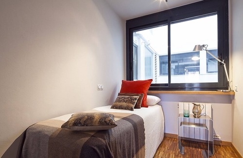 Sant Gervasi Apartment | My Space Barcelona 6 Apart. to reach 36 people at Clínica Barraquer