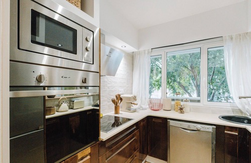 Les Corts Apartment | NEW: Refurbished Modern Apartment