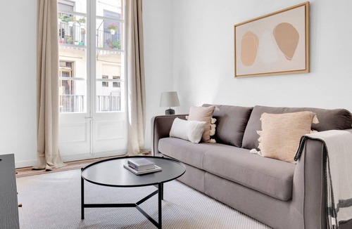 Sant Pere Apartment | Newly Built El Born 2BR, near Beach, by Blueground