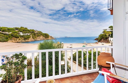 Aiguablava Apartment | Nice apartment for 5 guests with A/C, WIFI, TV, terrace and parking