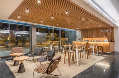 Diagonal Mar i el Front Maritim del Poblenou Hotel | Occidental Atenea Mar - Adults Only