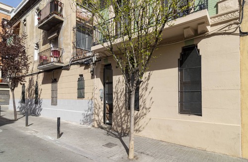 Sants-Badal Apartment | OLA LIVING CALID SPOTIFY