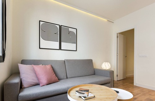 L'Hospitalet de Llobregat Apartment | Olala Archangel Flat 5.3 I Balcony I