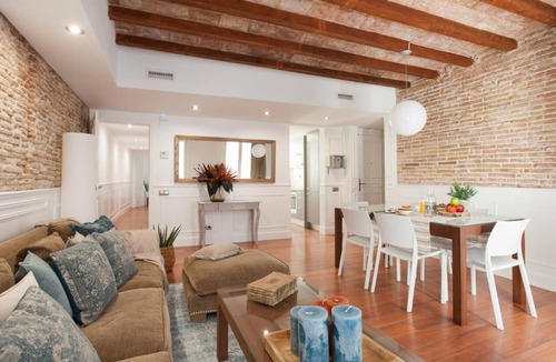 Gothic Quarter Apartment | Old Town building! Roof Terrace with views!
