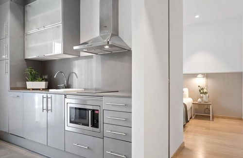 Dreta de l'Eixample Apartment | One Bedroom Apartment with balcony