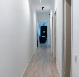 La Font de la Guatlla Apartment | Orange crush Barcelona