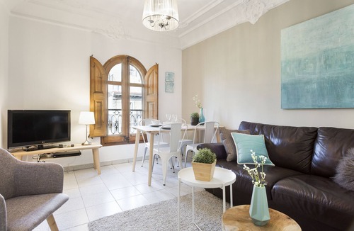La Sagrada Familia Apartment | Perfect Neighborhood - Barcelona Classic 1898 Apartment