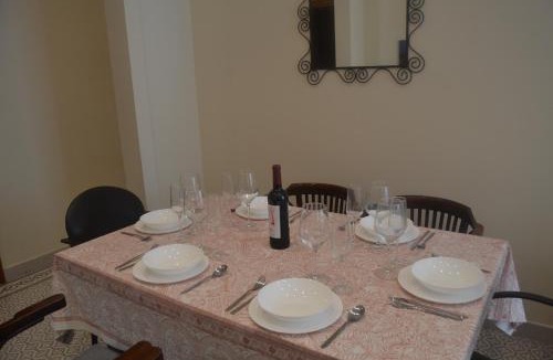 Centre Historic de Manresa Apartment | Placido Apartment