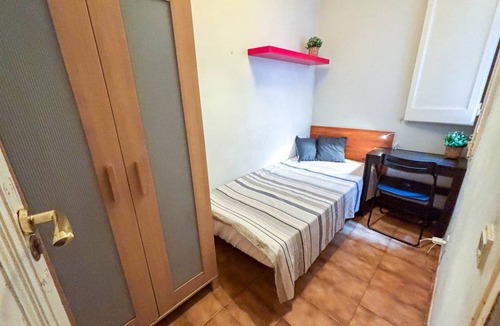 Sarria-Sant Gervasi Resort | Private room ∙ 1 bedroom ∙ 1 guest