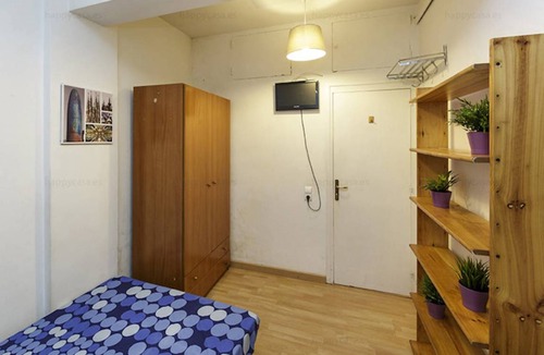 Les Corts Resort | Private room ∙ 1 bedroom ∙ 1 guest